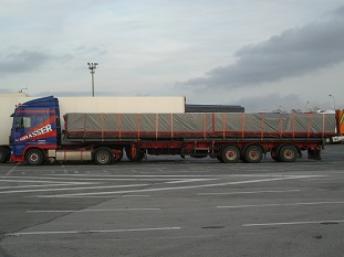 Sondertransport mit 3m Breite 22m Länge nach England